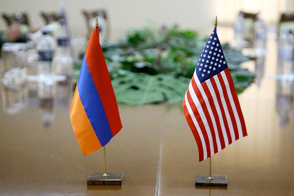 پیکاپ ویزا توریستی آمریکا در ارمنستان | یزدان گشت سفیران